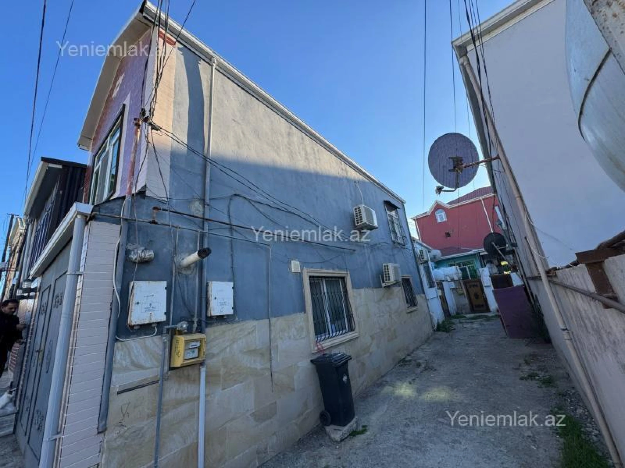 Satılır 5 otaqlı həyət evi 100 m²