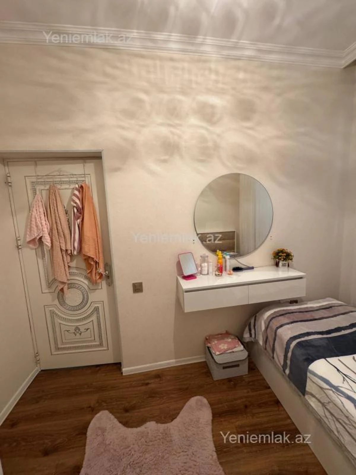 Satılır 5 otaqlı həyət evi 100 m²