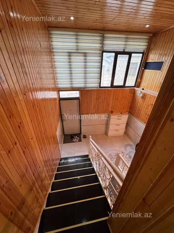 Satılır 5 otaqlı həyət evi 100 m²