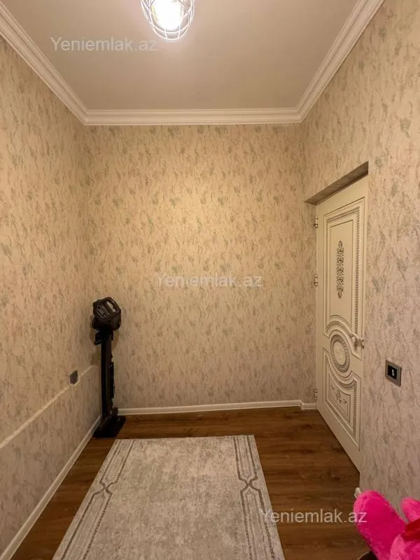 Satılır 5 otaqlı həyət evi 100 m²