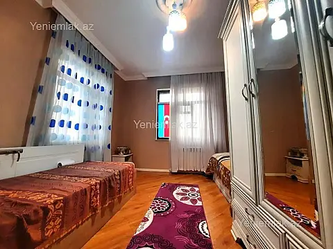 Satılır 2 otaqlı köhnə tikili 70 m²