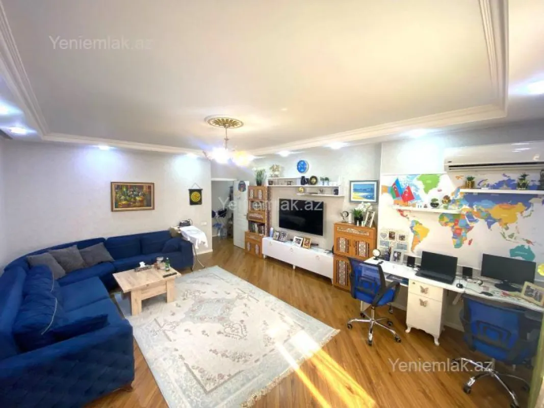 Satılır 2 otaqlı köhnə tikili 70 m²