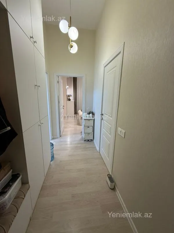 Satılır 2 otaqlı yeni tikili 55 m²