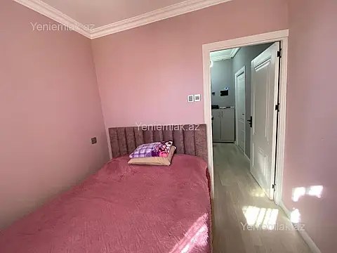 Satılır 2 otaqlı köhnə tikili 50 m²