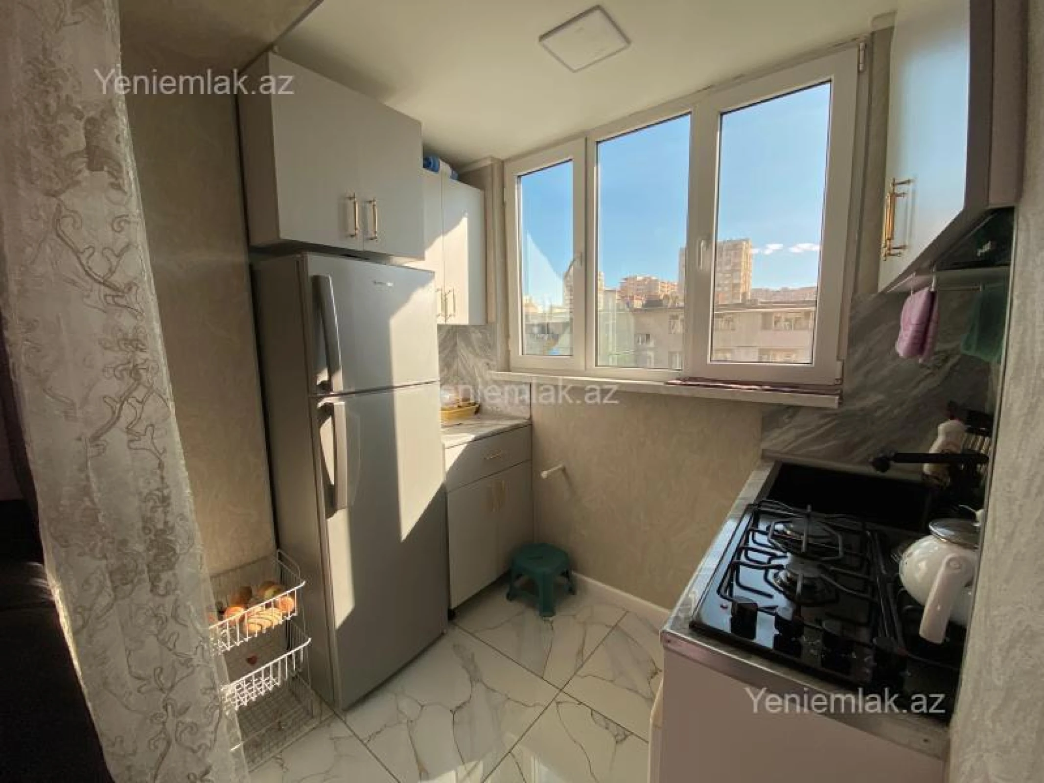 Satılır 2 otaqlı köhnə tikili 50 m²