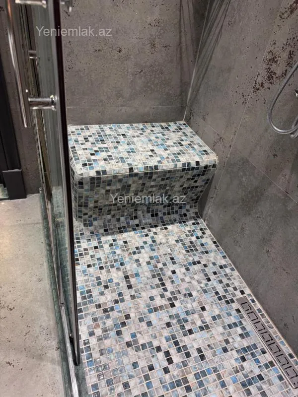 Satılır 3 otaqlı yeni tikili 165 m²