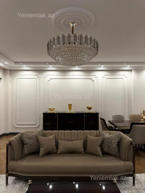 Satılır 3 otaqlı yeni tikili 165 m²