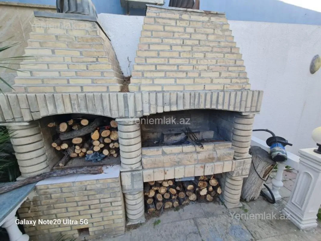 Satılır 7 otaqlı həyət evi 500 m²