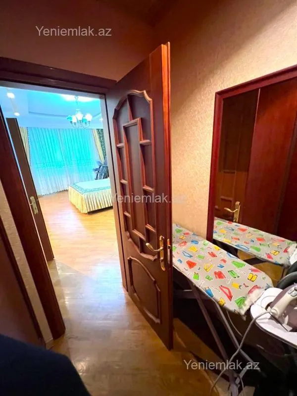 Satılır 3 otaqlı yeni tikili 170 m²