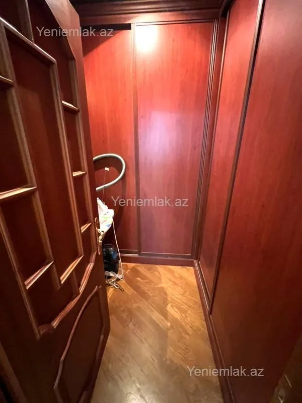 Satılır 3 otaqlı yeni tikili 170 m²