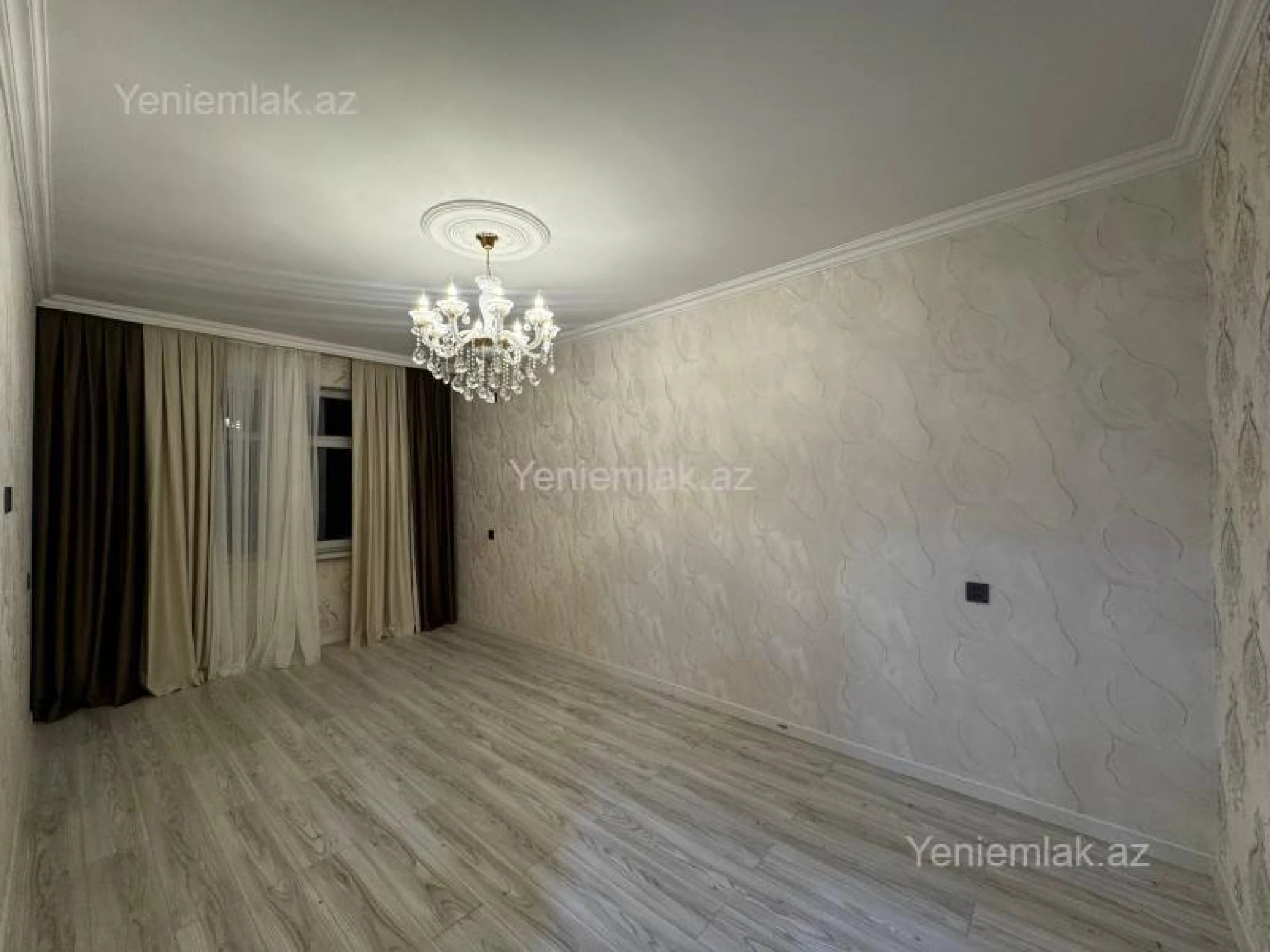 Satılır 3 otaqlı köhnə tikili 82 m²