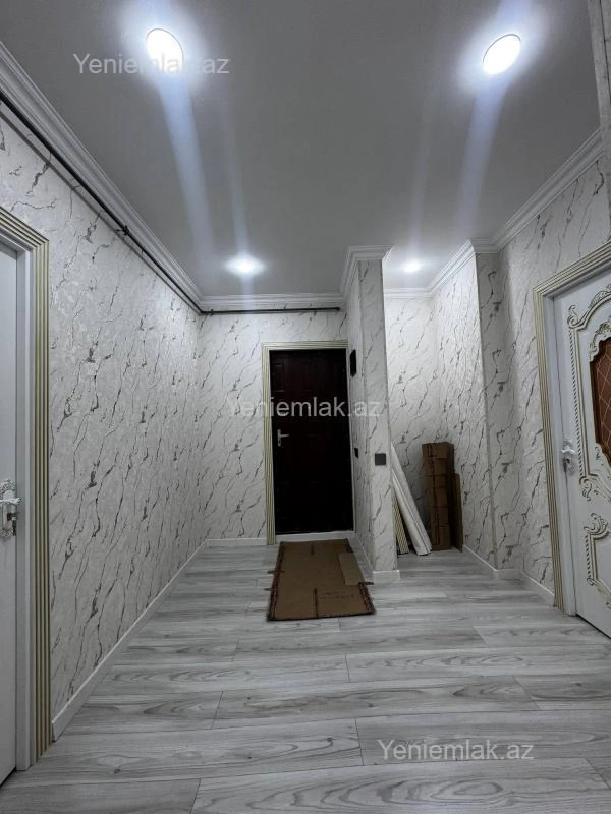 Satılır 3 otaqlı köhnə tikili 82 m²