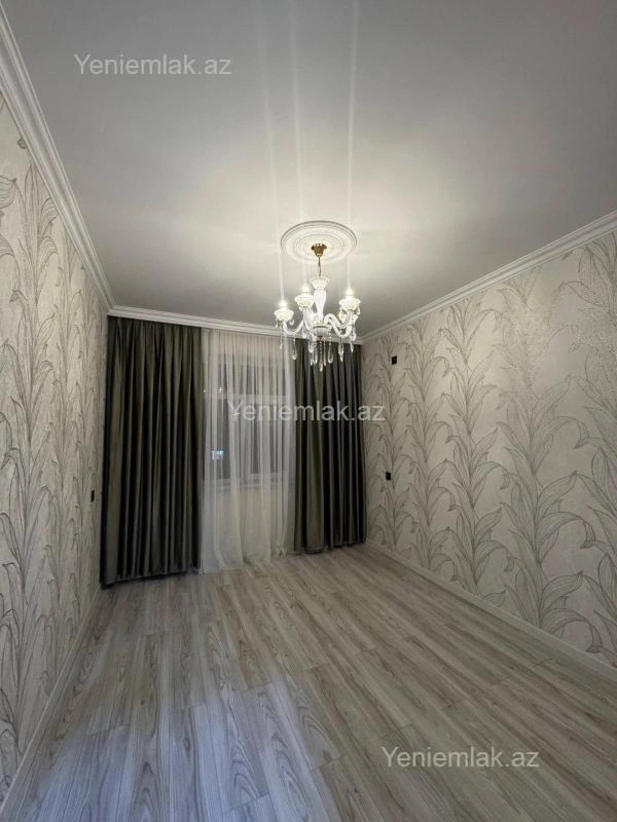 Satılır 3 otaqlı köhnə tikili 82 m²
