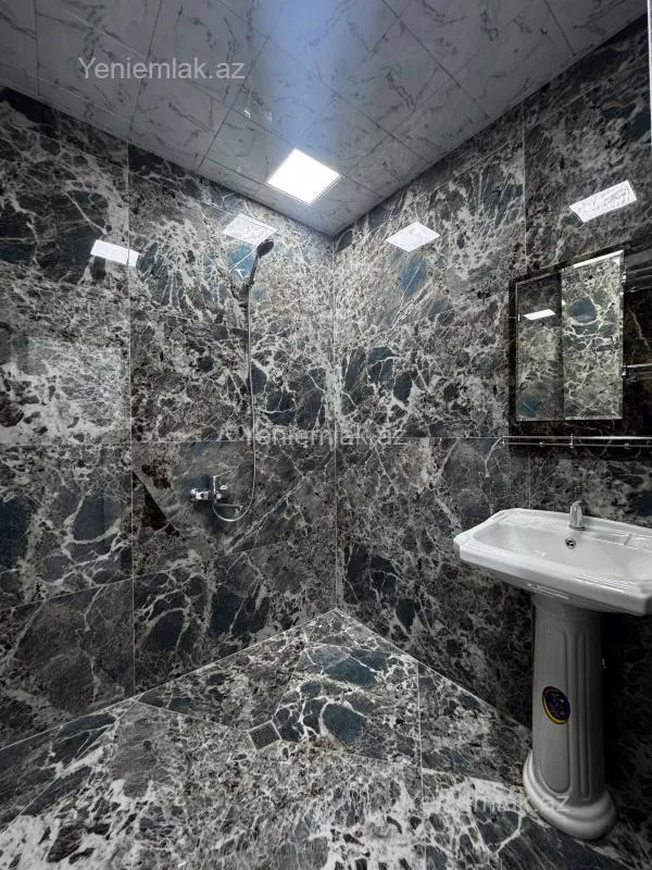 Satılır 3 otaqlı köhnə tikili 82 m²