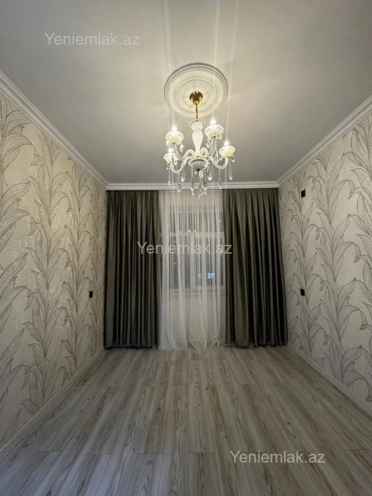 Satılır 3 otaqlı köhnə tikili 82 m²