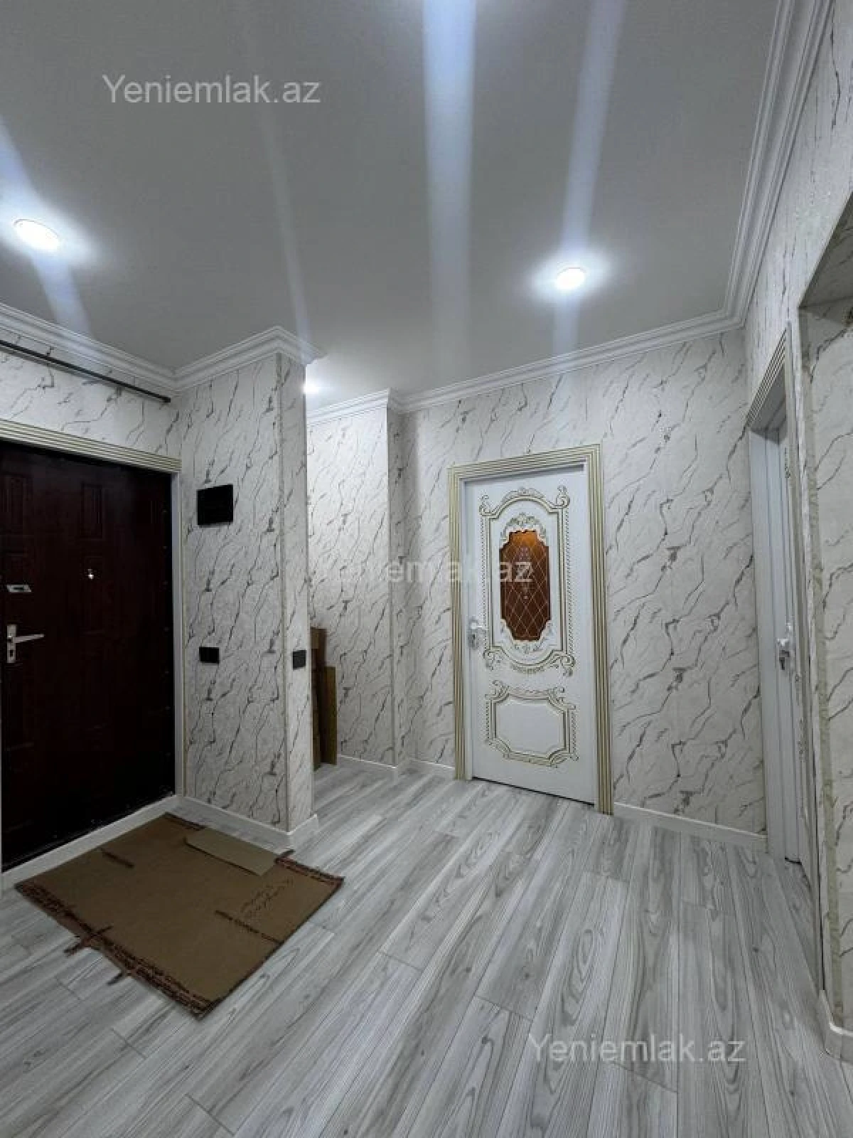 Satılır 3 otaqlı köhnə tikili 82 m²