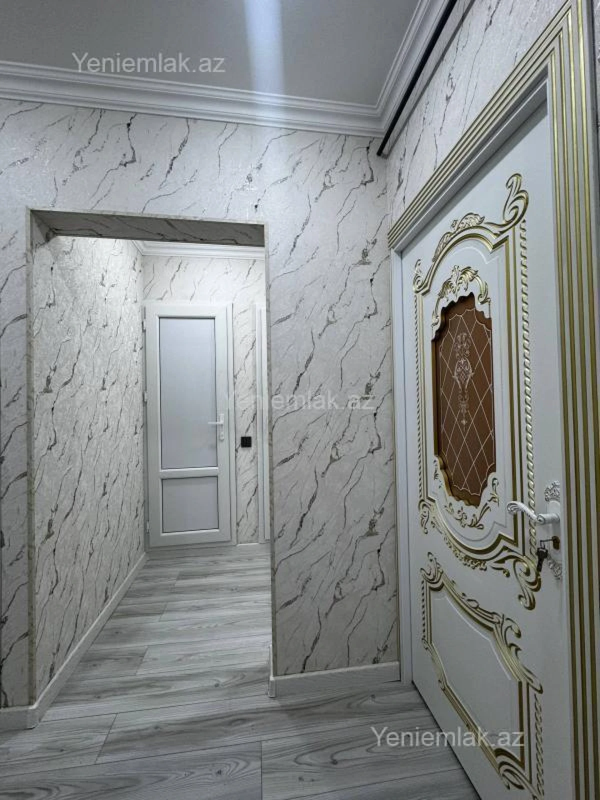 Satılır 3 otaqlı köhnə tikili 82 m²