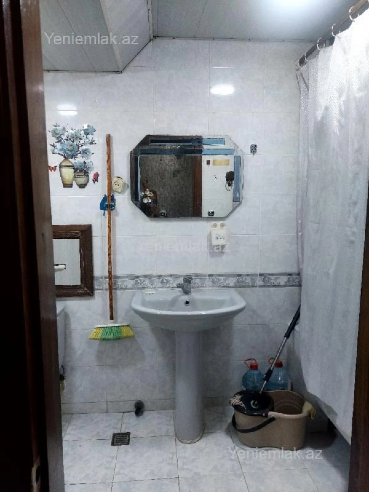 Satılır 4 otaqlı köhnə tikili 85 m²