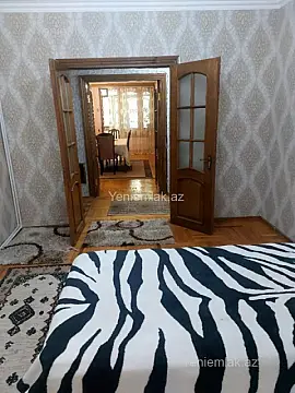 Satılır 4 otaqlı köhnə tikili 85 m²