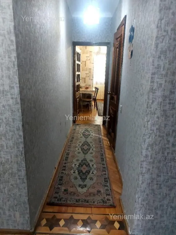 Satılır 4 otaqlı köhnə tikili 85 m²