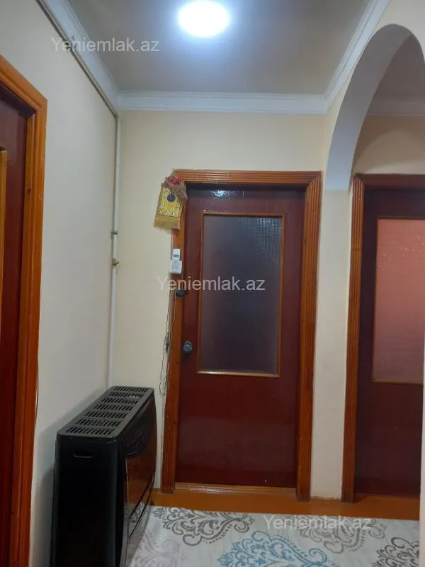 Satılır 3 otaqlı köhnə tikili 72 m²