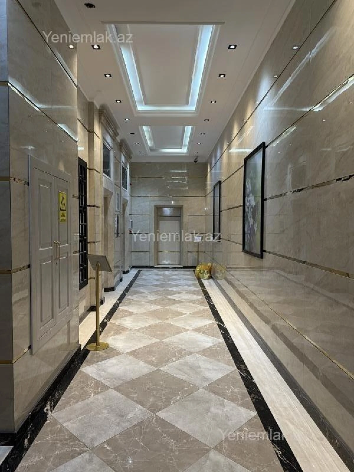 Satılır 2 otaqlı yeni tikili 60 m²