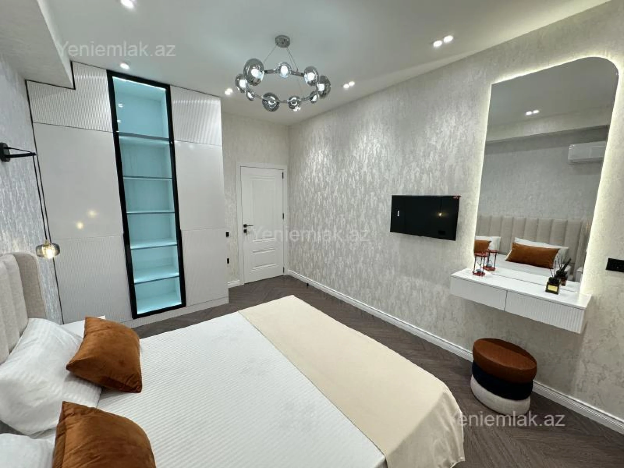 Satılır 2 otaqlı yeni tikili 60 m²