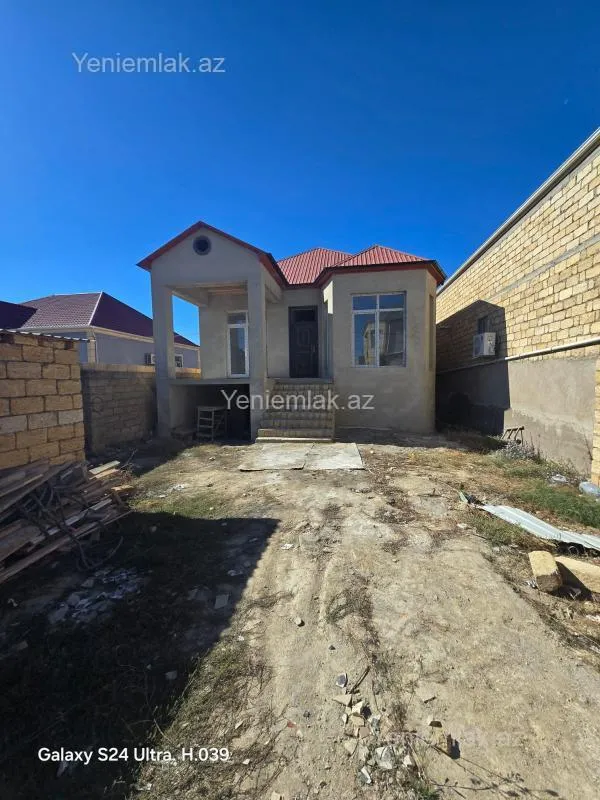 Satılır 4 otaqlı həyət evi 120 m²