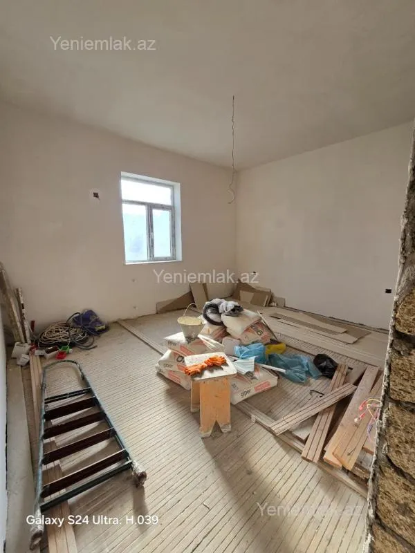 Satılır 4 otaqlı həyət evi 120 m²