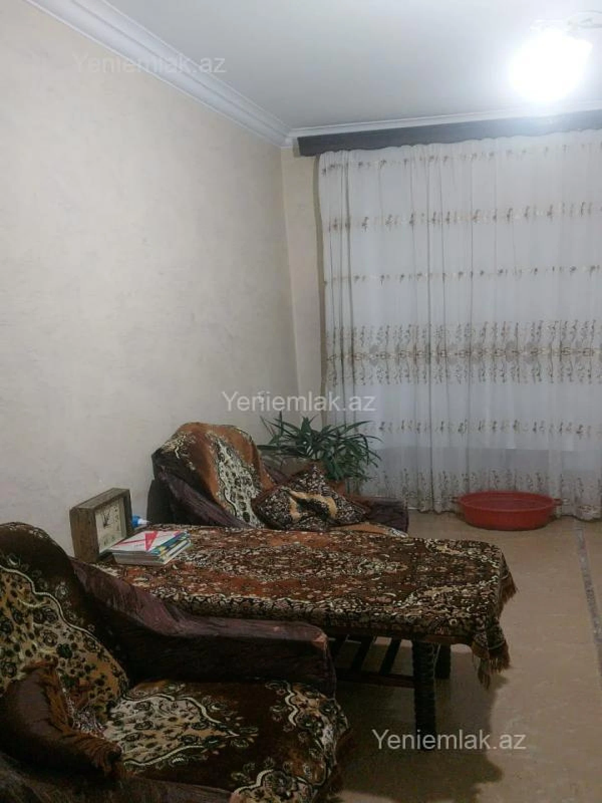 Satılır 5 otaqlı köhnə tikili 130 m²