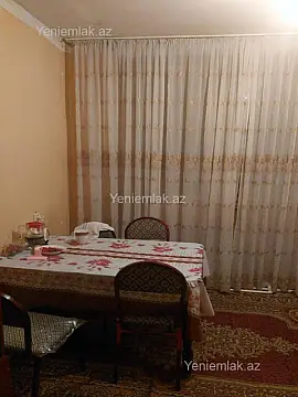 Satılır 5 otaqlı köhnə tikili 130 m²