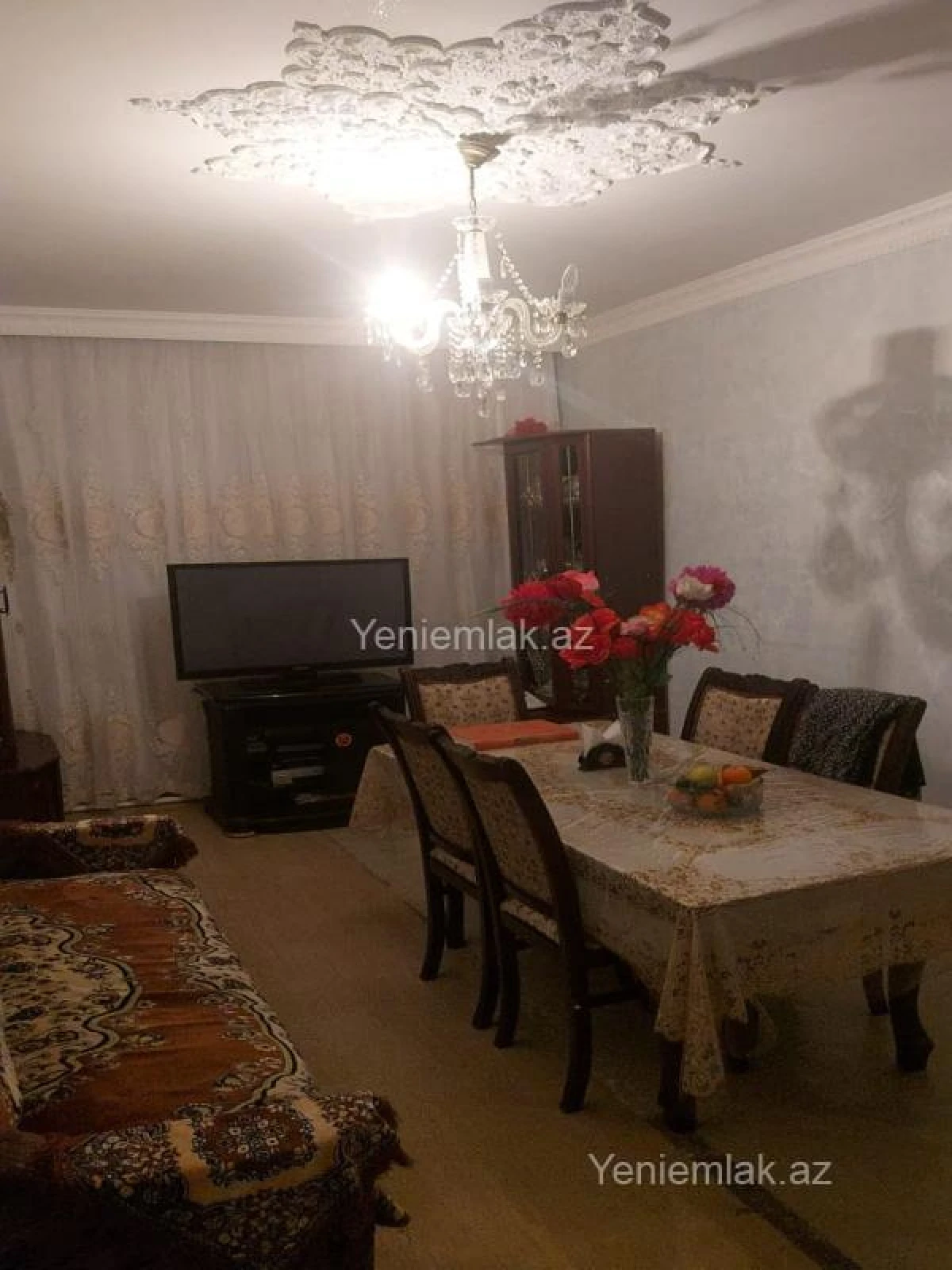 Satılır 5 otaqlı köhnə tikili 130 m²