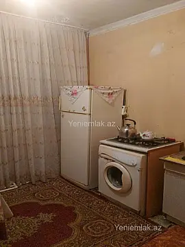 Satılır 5 otaqlı köhnə tikili 130 m²