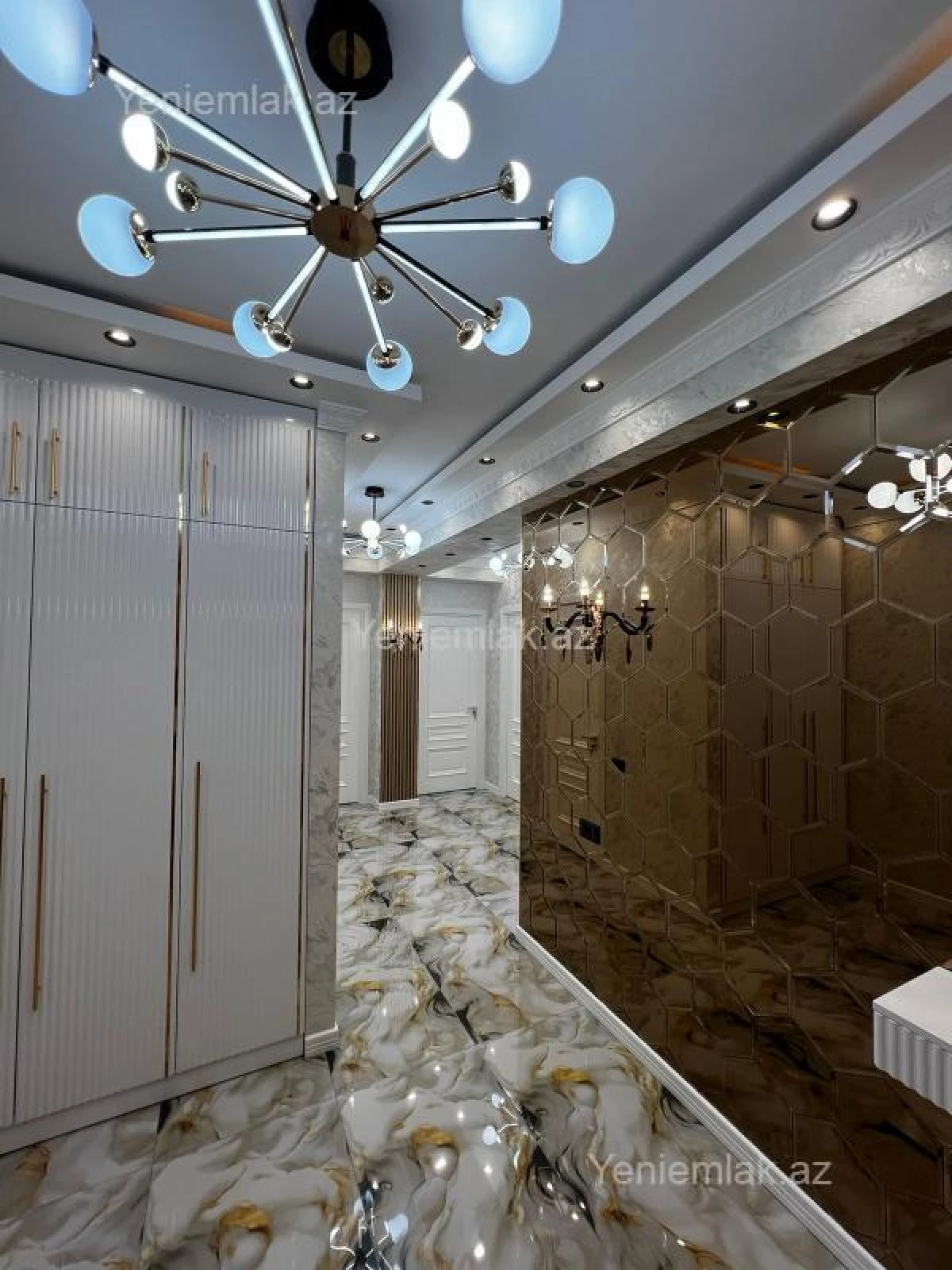 Satılır 2 otaqlı yeni tikili 99 m²