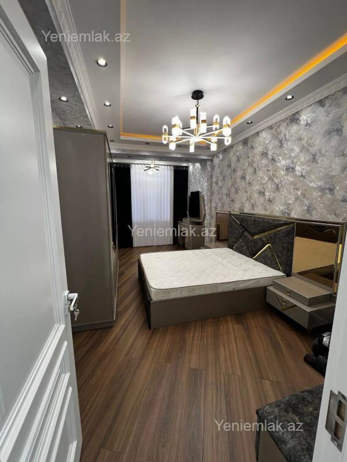 Satılır 2 otaqlı yeni tikili 99 m²