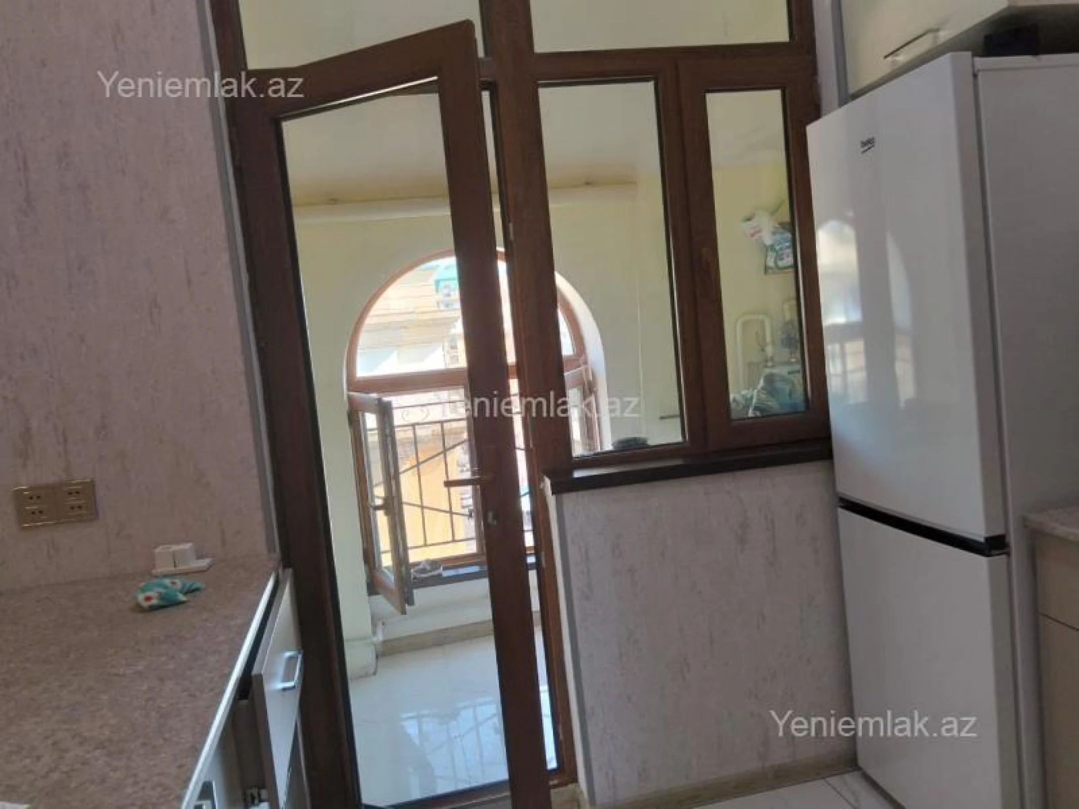 Satılır 3 otaqlı yeni tikili 70 m²