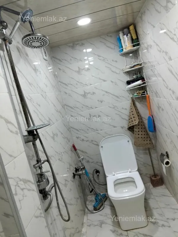 Satılır 3 otaqlı yeni tikili 70 m²