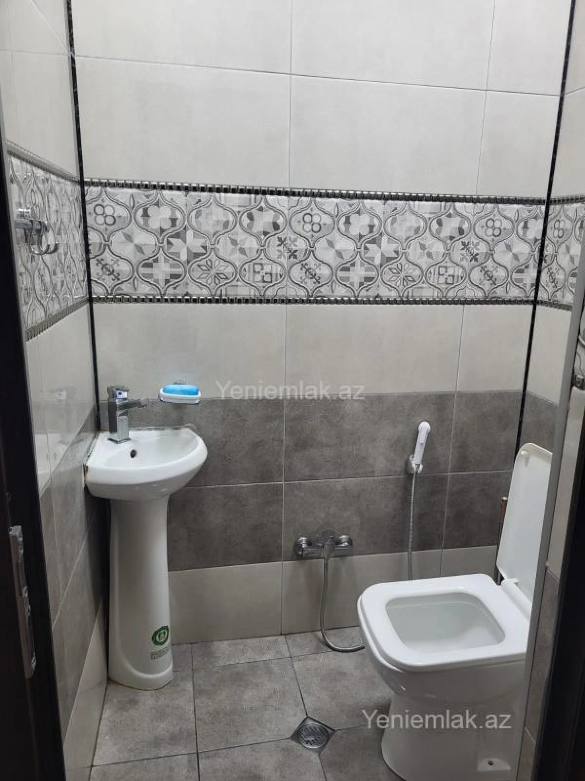 Satılır 3 otaqlı yeni tikili 95 m²