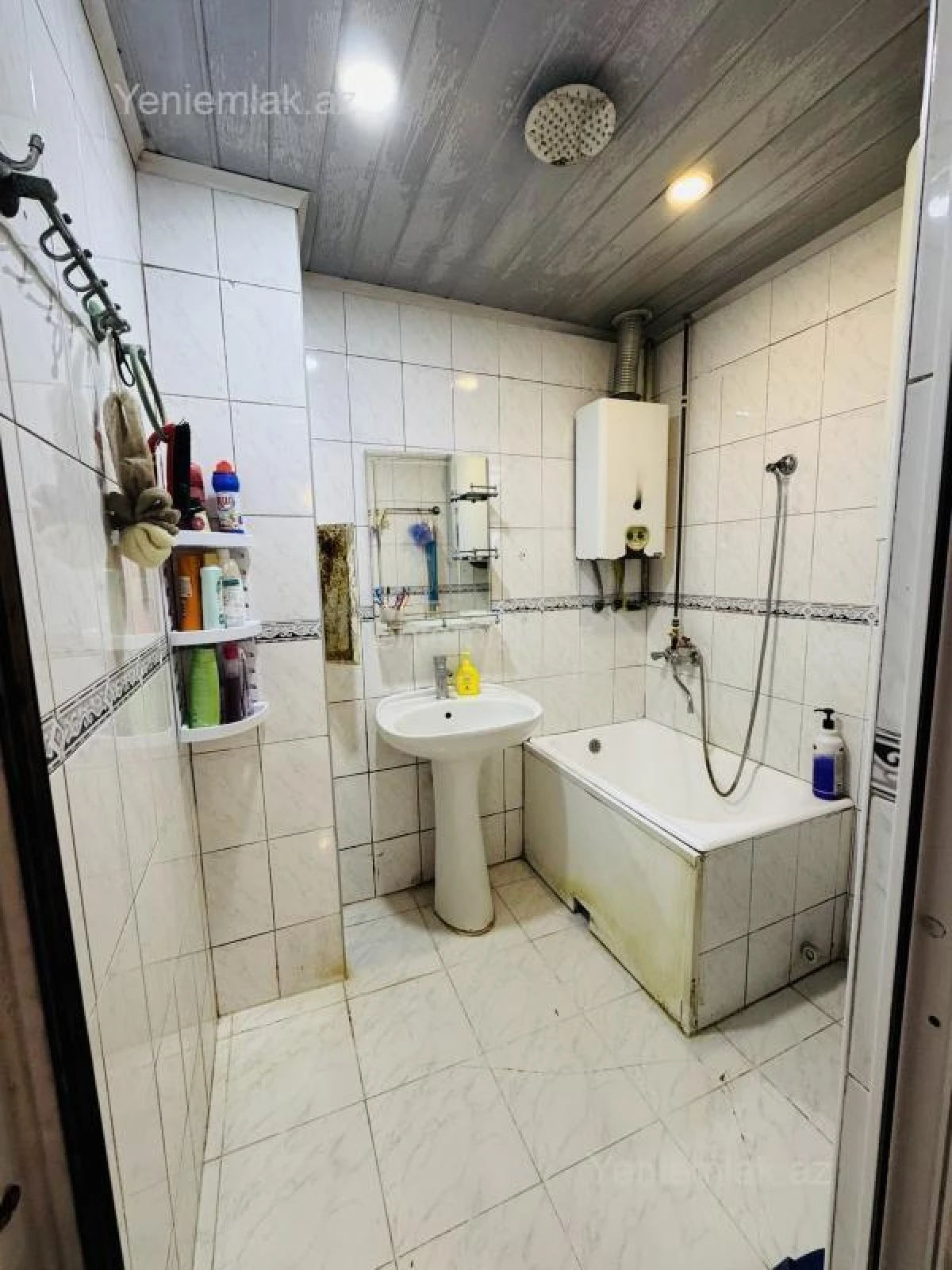 Satılır 3 otaqlı köhnə tikili 80 m²