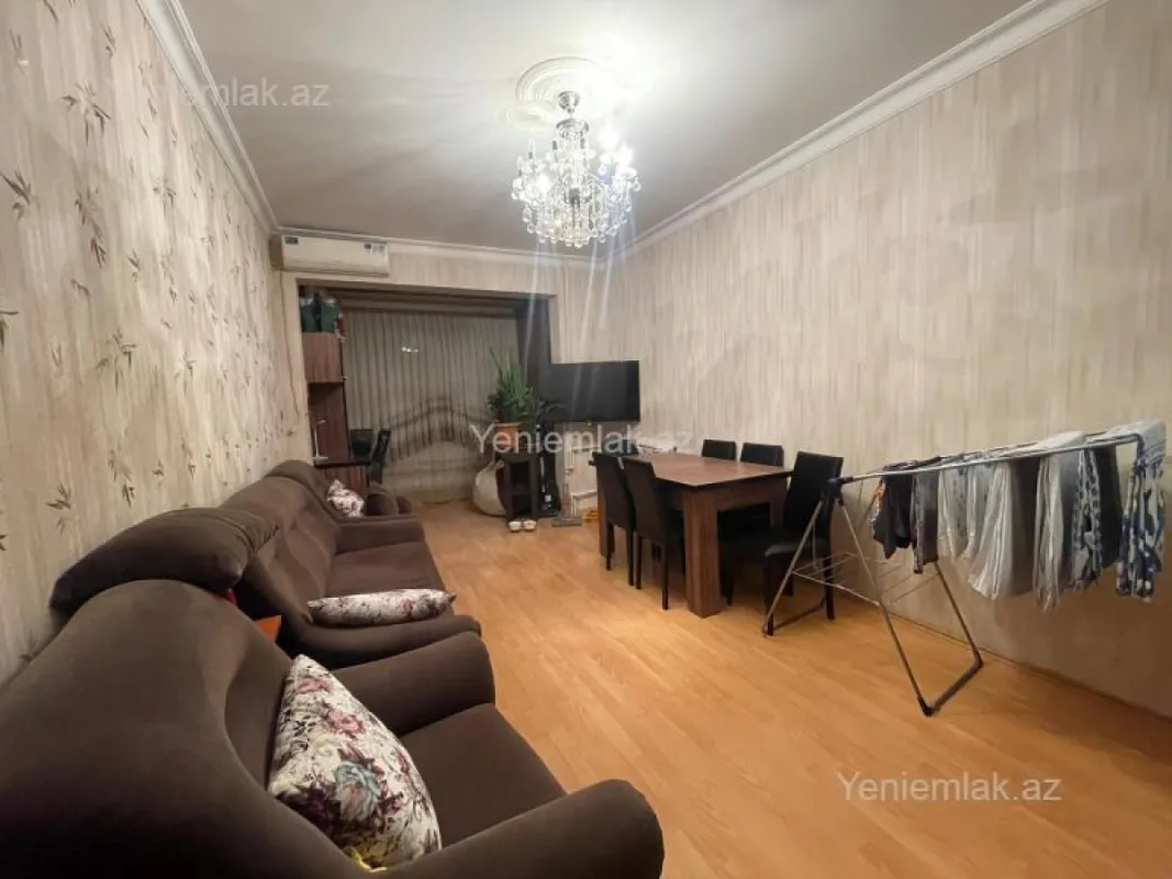 Satılır 2 otaqlı köhnə tikili 42 m²