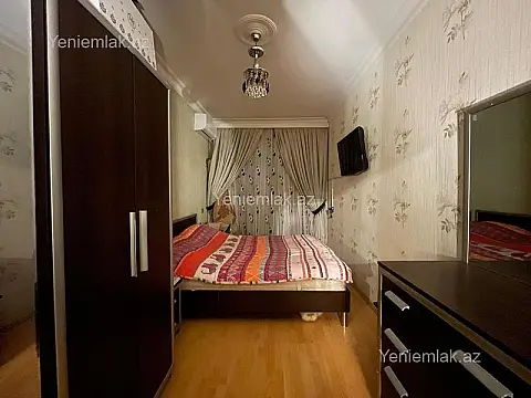 Satılır 2 otaqlı köhnə tikili 42 m²