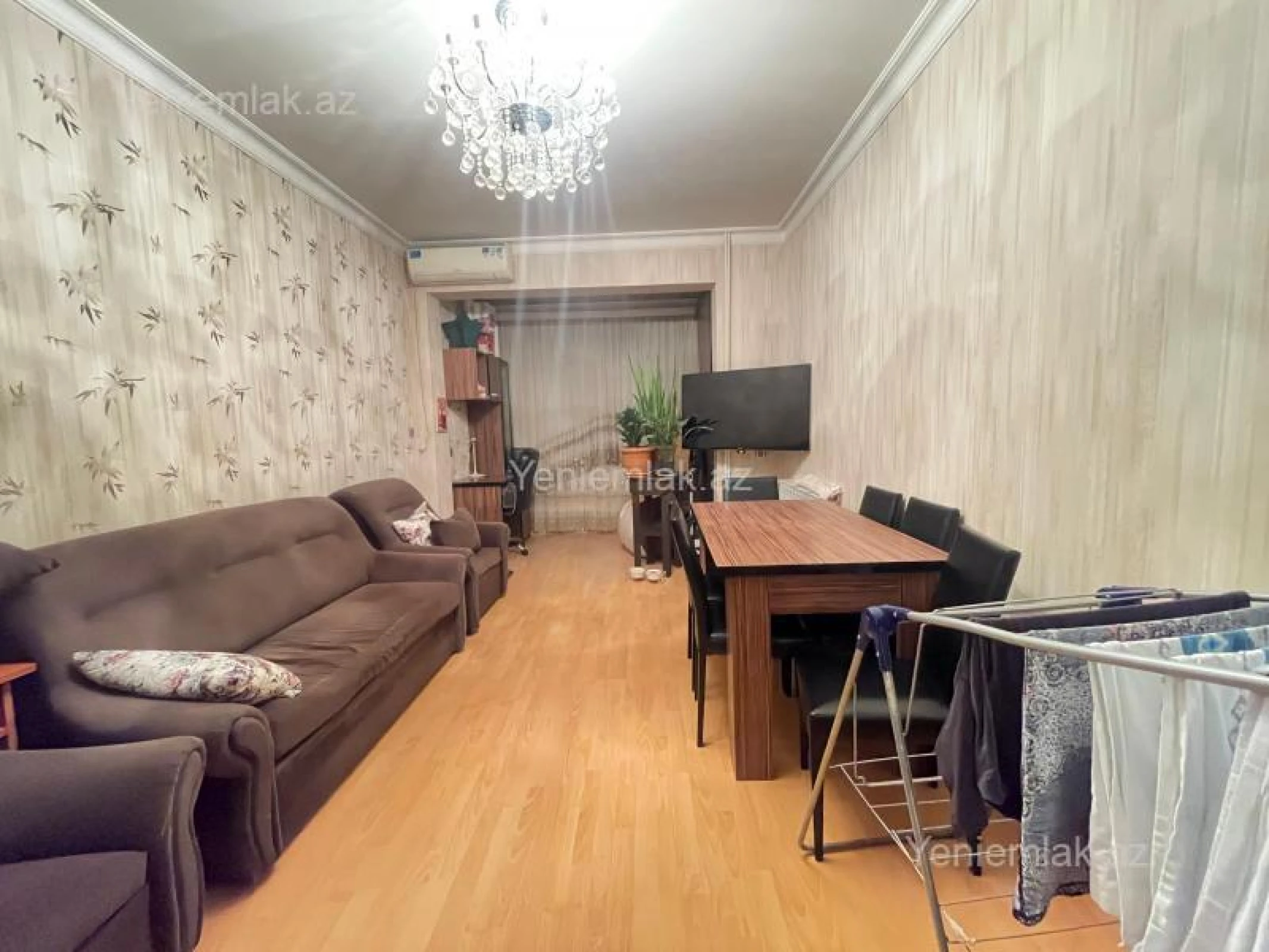 Satılır 2 otaqlı köhnə tikili 42 m²
