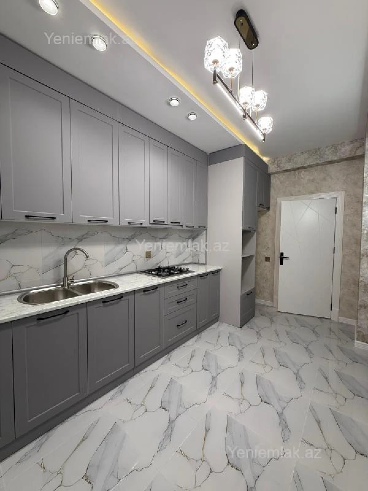 Satılır 2 otaqlı yeni tikili 90 m²