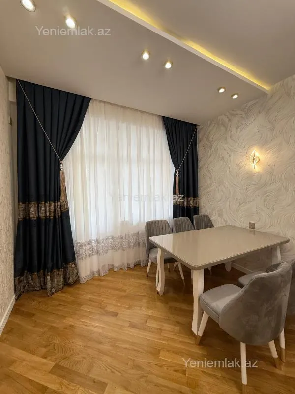 Satılır 2 otaqlı yeni tikili 90 m²