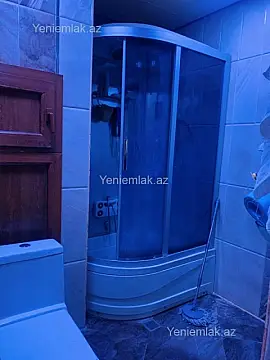 Satılır 4 otaqlı köhnə tikili 120 m²