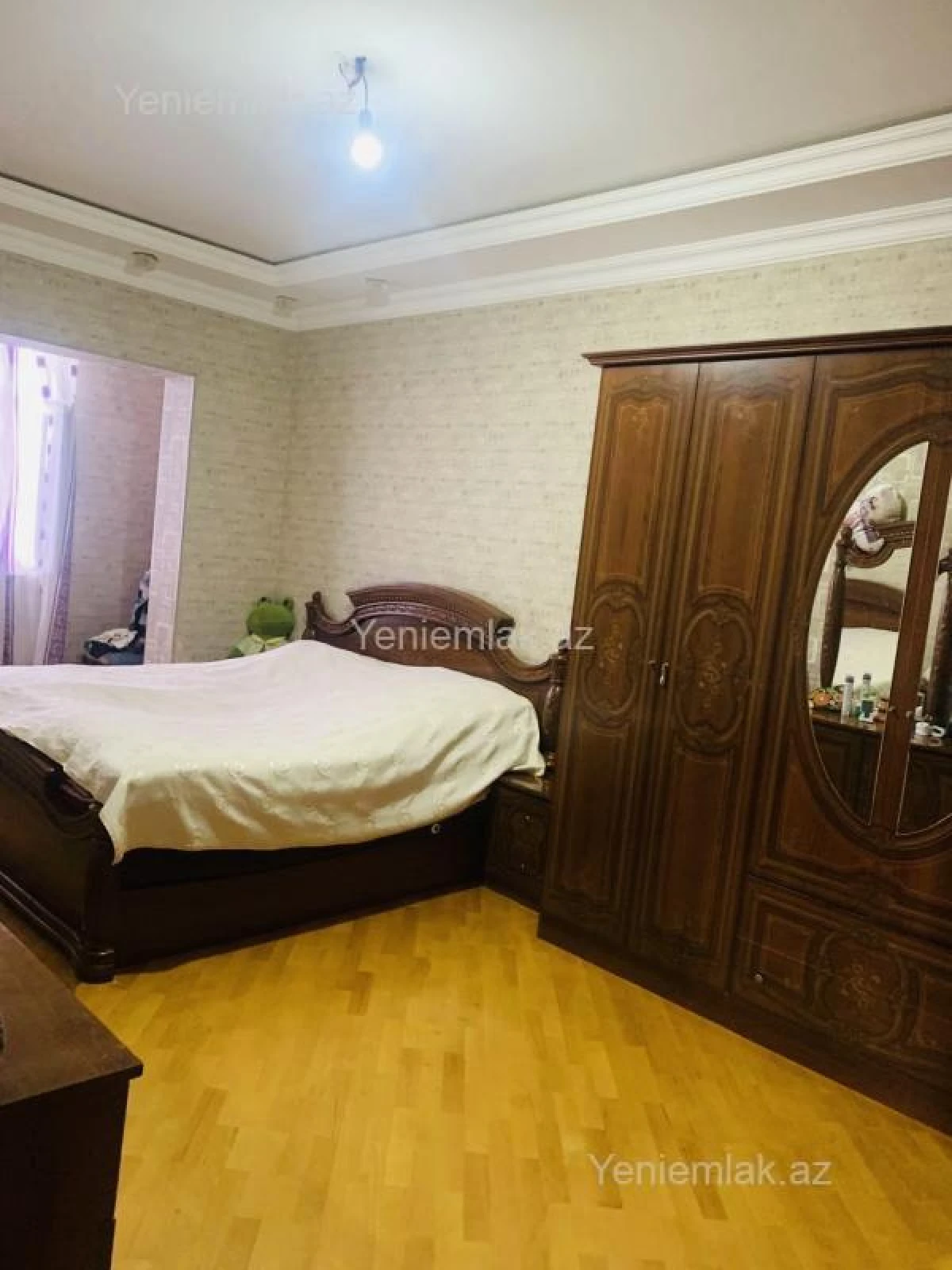 Satılır 4 otaqlı köhnə tikili 120 m²