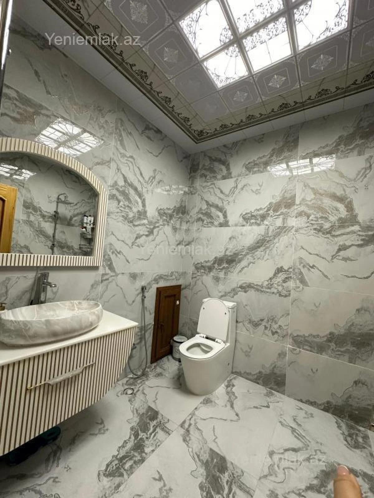 Satılır 4 otaqlı yeni tikili 140 m²