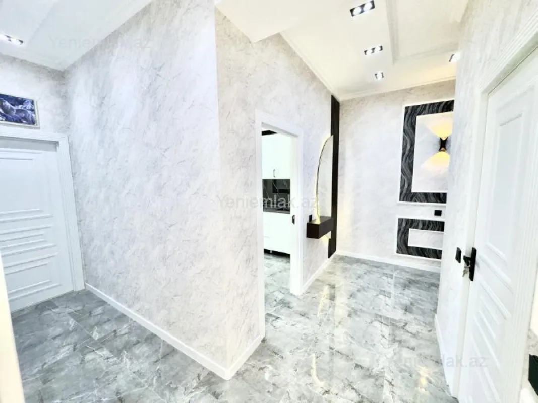 Satılır 3 otaqlı yeni tikili 90 m²