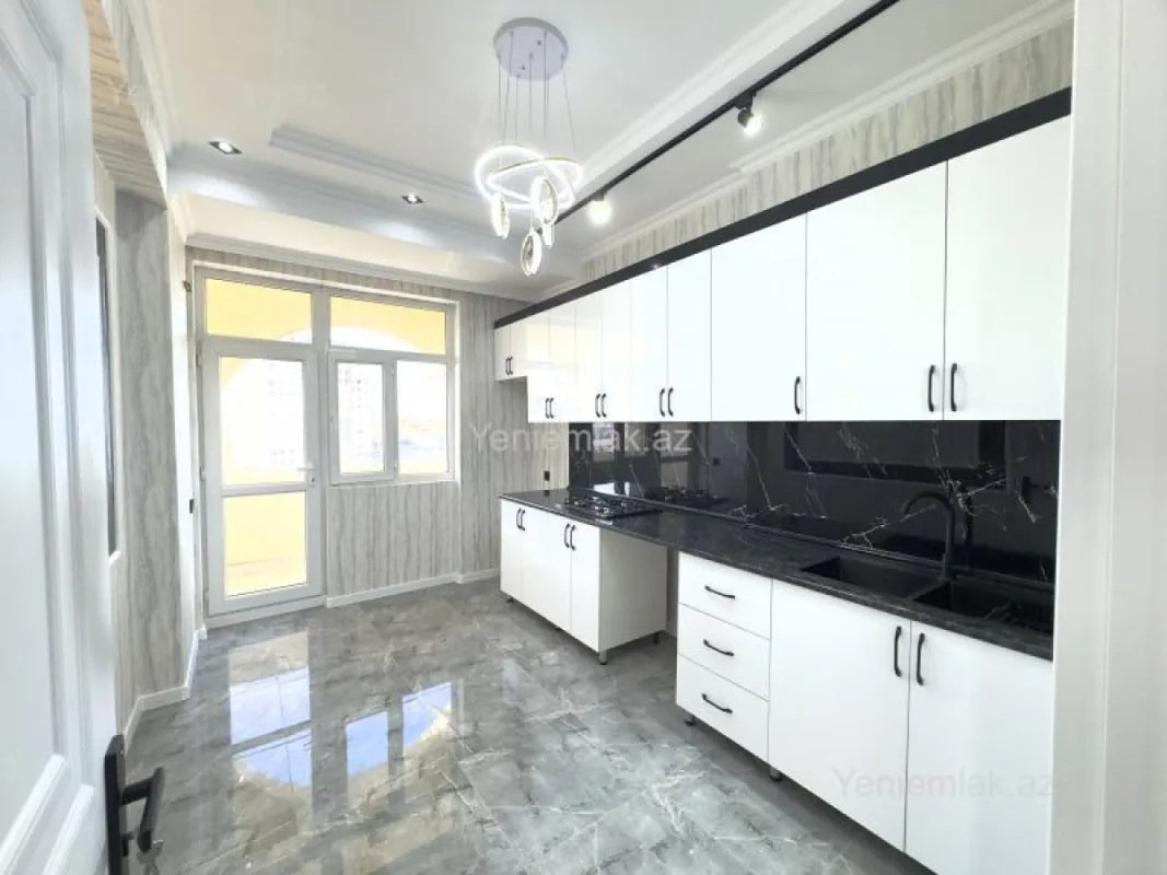 Satılır 3 otaqlı yeni tikili 90 m²