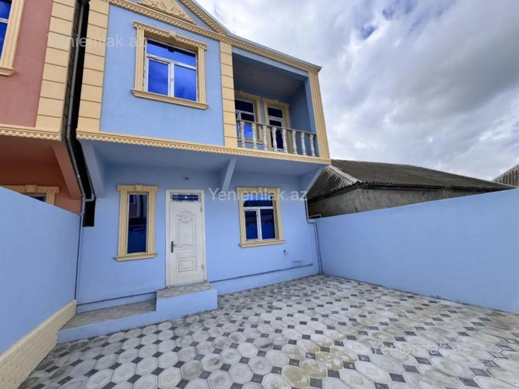Satılır 4 otaqlı həyət evi 120 m²